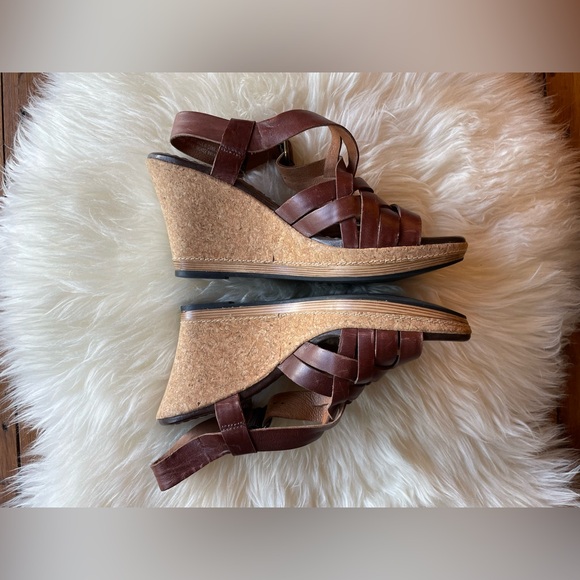 Clark’s Indigo Leather Wedge Sandal - Picture 3 of 8